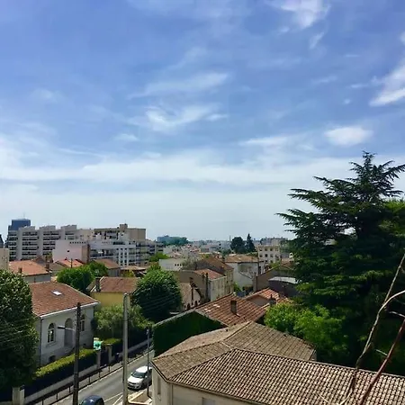Joli 3 Pieces Ensoleille Avec Parking * Bordeaux