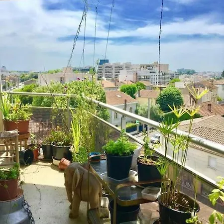 Joli 3 Pieces Ensoleille Avec Parking Appartement