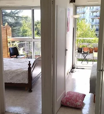 Appartement Joli 3 Pieces Ensoleille Avec Parking *